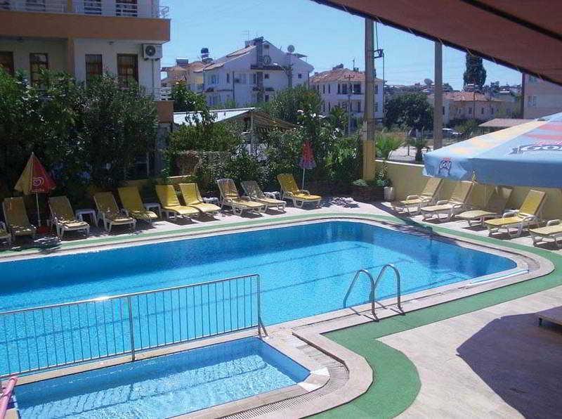 Happy Holiday Apart Μαρμαρίς Εξωτερικό φωτογραφία